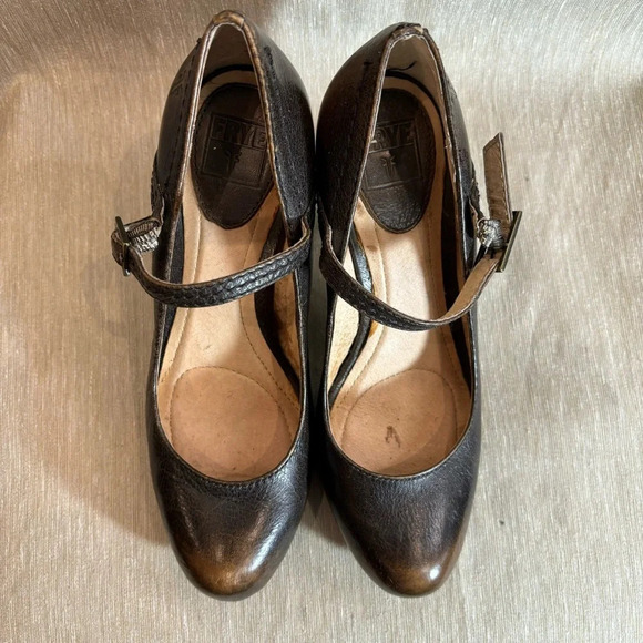 FRYE Sz 6 Miranda Mary Jane Almond Toe Heeled Smooth Leather Distressed Shoes - Picture 3 of 10